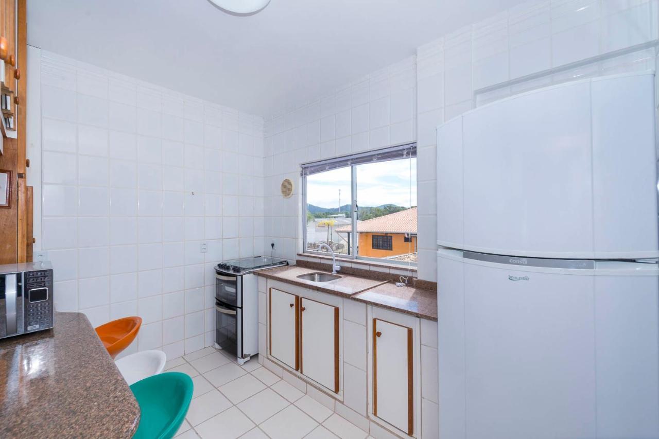 Apartamento Com Vista Mar A 30 Metros Da Praia Бомбиньяс Экстерьер фото
